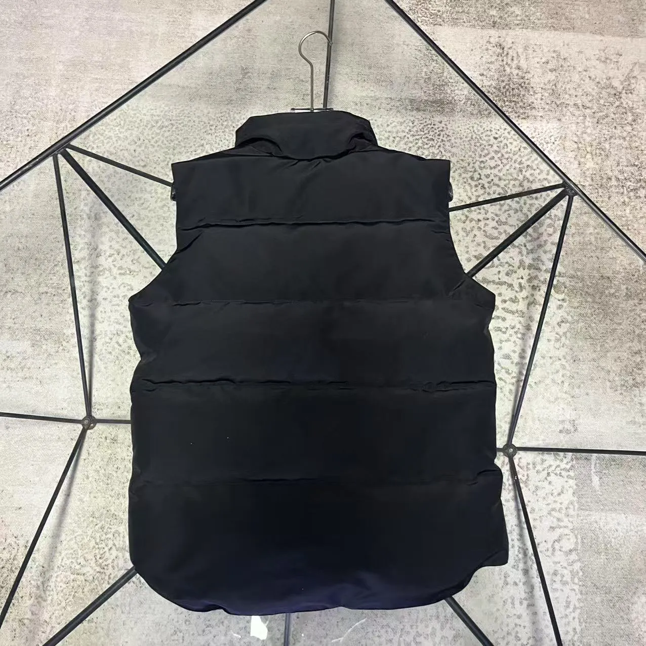 𝑪𝒂𝒏𝒂𝒅𝒂 𝑮𝒐𝒐𝒔𝒆Canada Goose tiles